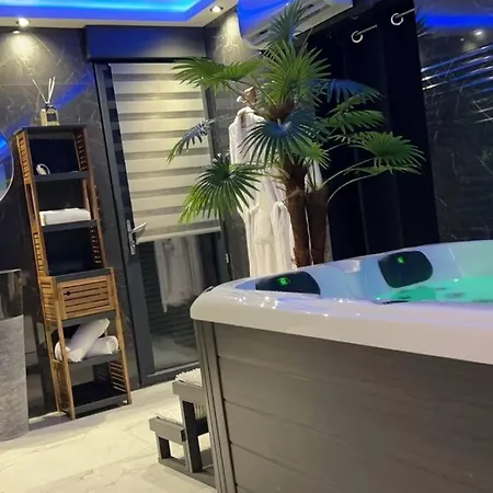 Murano Gold Avec Spa&sauna Privatif Hébergement de vacances Landrethun-le-Nord